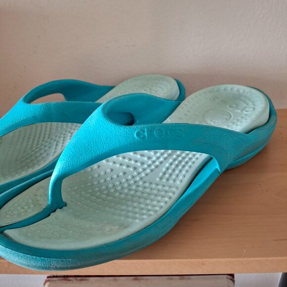 Crocs Women's Blue Flip Flops - Picture 5 of 5